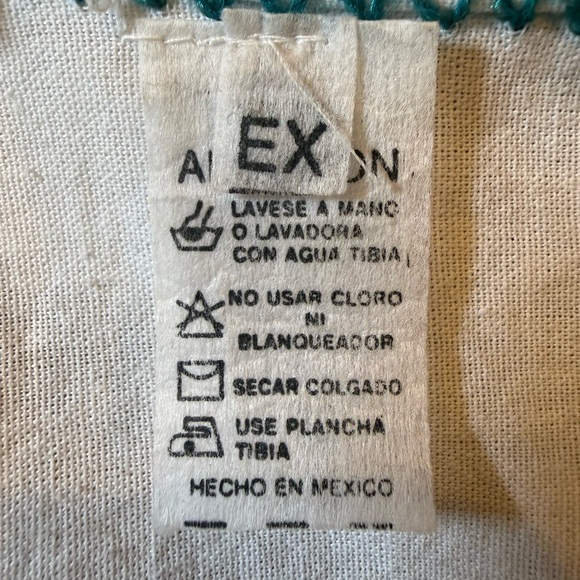 Embroidered Vibrant Floral Fiesta Top XL - Picture 8 of 10